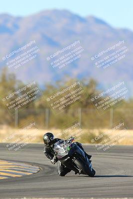 media/Jan-10-2025-CVMA Friday Practice (Fri) [[489e0da257]]/Group 4 and Trackday/Session 5 (Turn 7)/